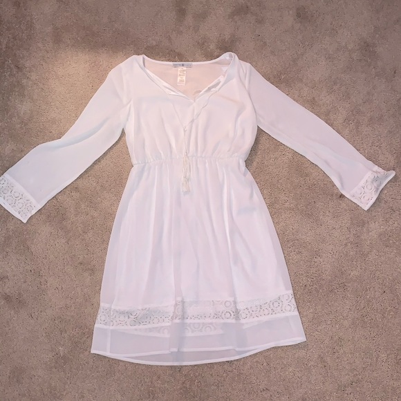 Avon Dresses & Skirts - White Long Sleeve Dress